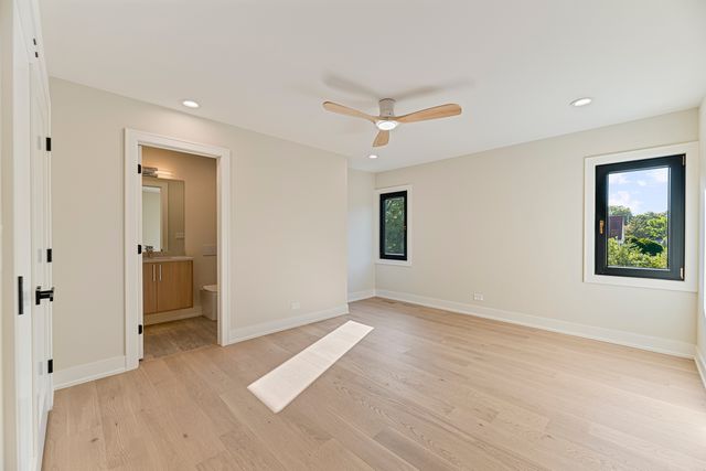 1400 Kingsport Court, Northbrook, IL 60062