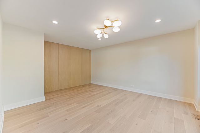1400 Kingsport Court, Northbrook, IL 60062
