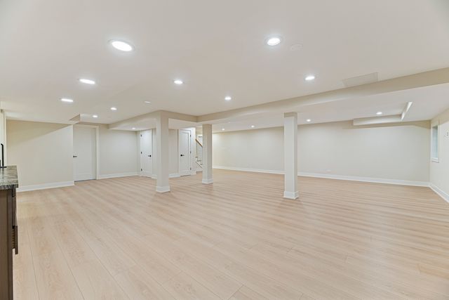 1400 Kingsport Court, Northbrook, IL 60062