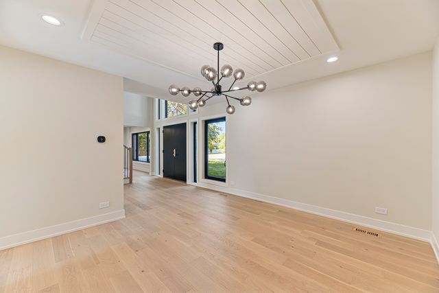 1400 Kingsport Court, Northbrook, IL 60062