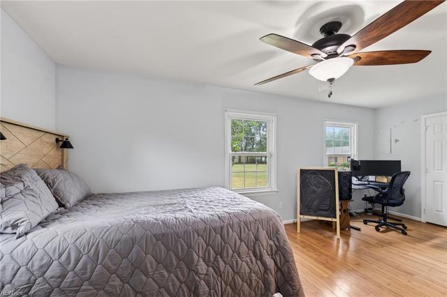635 Harpersville RD, Newport News, VA 23601
