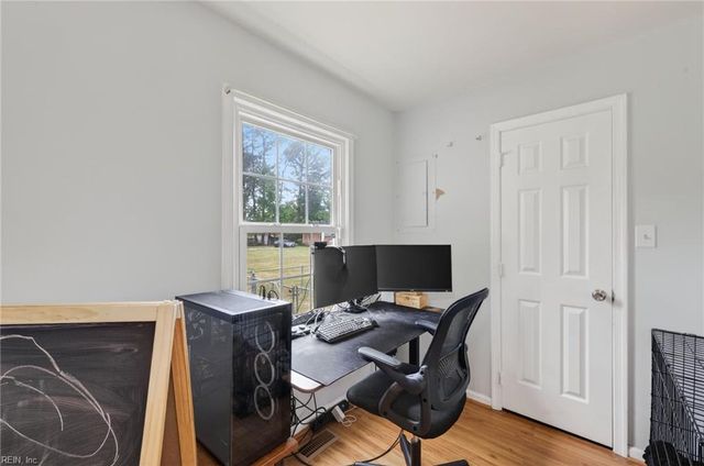 635 Harpersville RD, Newport News, VA 23601