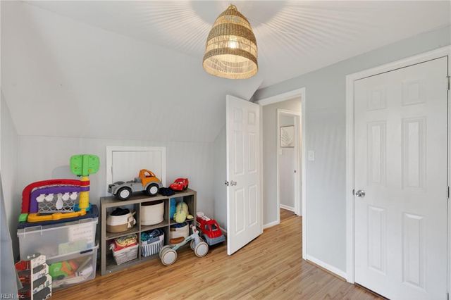 635 Harpersville RD, Newport News, VA 23601