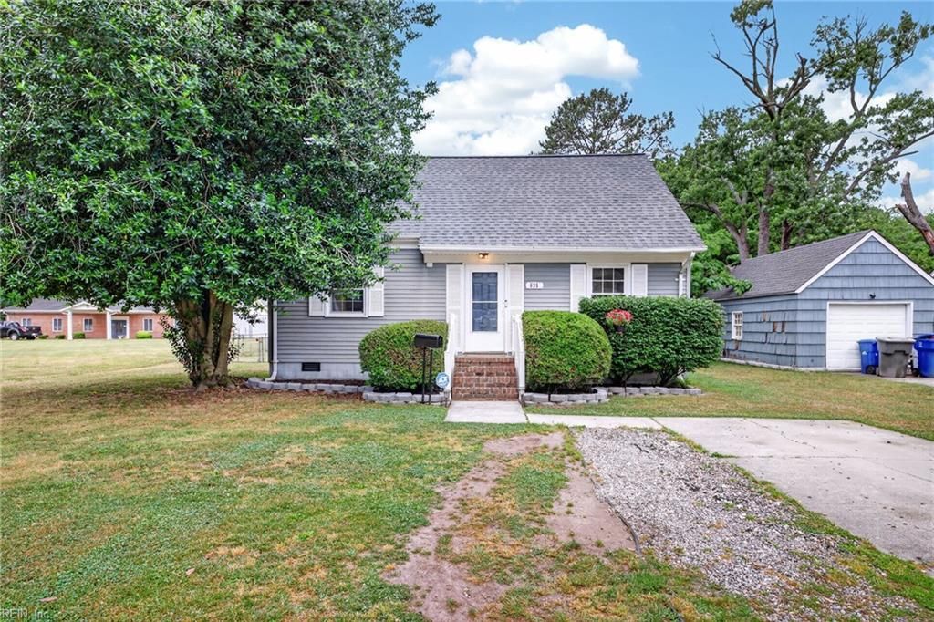 635 Harpersville RD, Newport News, VA 23601
