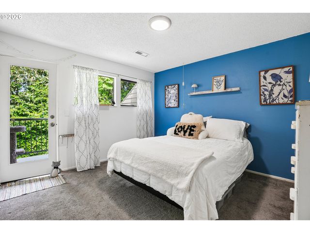 331 Se 146TH Ave 18, Portland, OR 97233