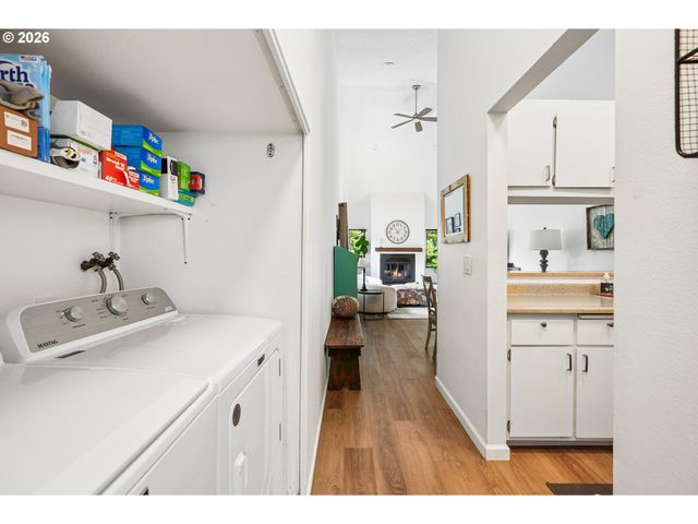 331 Se 146TH Ave 18, Portland, OR 97233