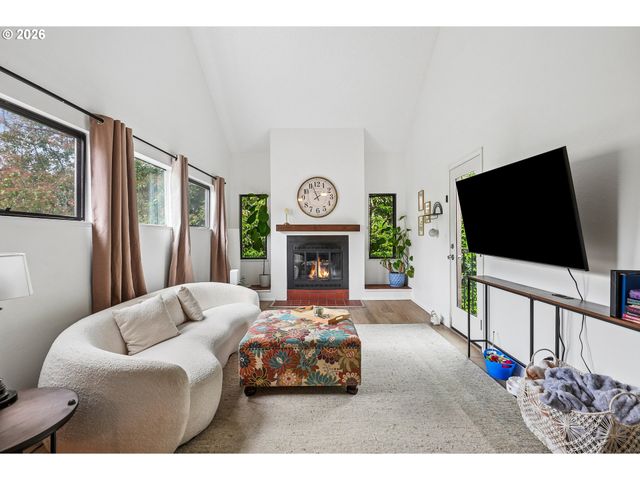 331 Se 146TH Ave 18, Portland, OR 97233