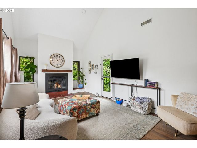 331 Se 146TH Ave 18, Portland, OR 97233