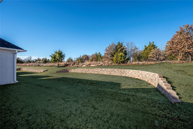 4209 Emery Drive, Edmond, OK 73034