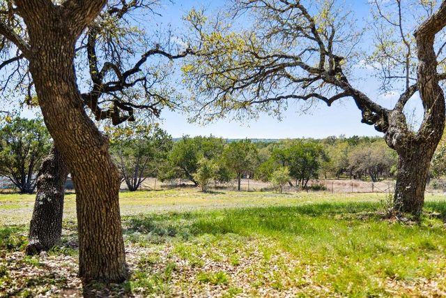 290 Sunset RDG, Dripping Springs, TX 78620
