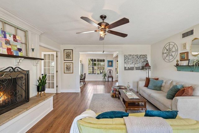 290 Sunset RDG, Dripping Springs, TX 78620