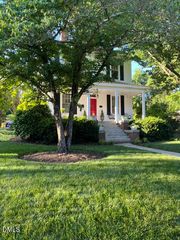 211 Barnette Avenue, Roxboro, NC 27573