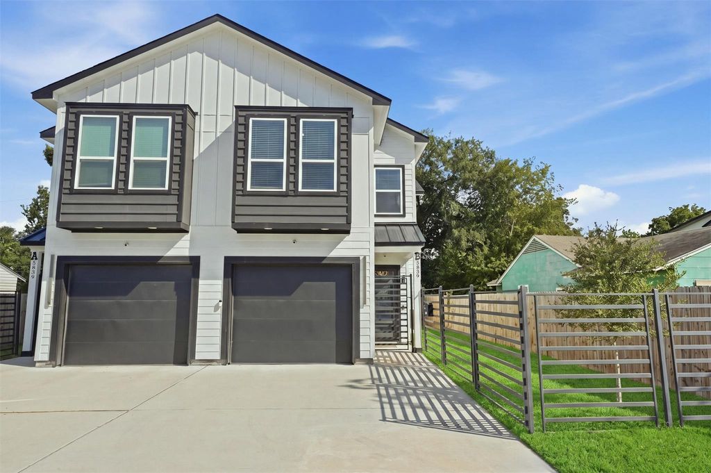 5839 Southwell Street B, Houston, TX 77033