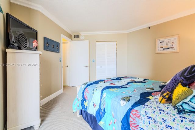 6767 Collins Ave 706, Miami Beach, FL 33141