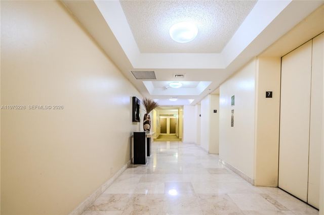 6767 Collins Ave 706, Miami Beach, FL 33141