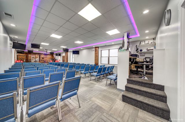 1446 S 50th Avenue A, Cicero, IL 60804