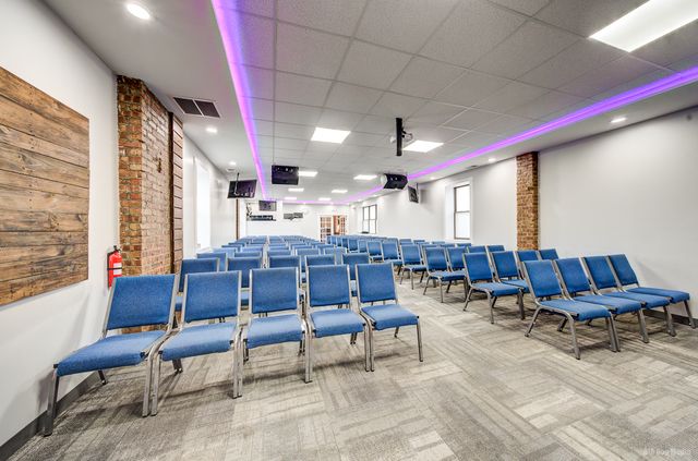 1446 S 50th Avenue A, Cicero, IL 60804