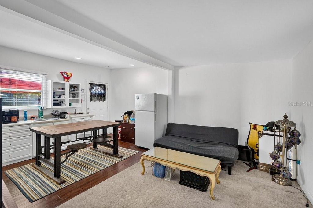 Image 13 of property listing at 112 S OLEANDER AVENUE, Daytona Beach, FL 32118