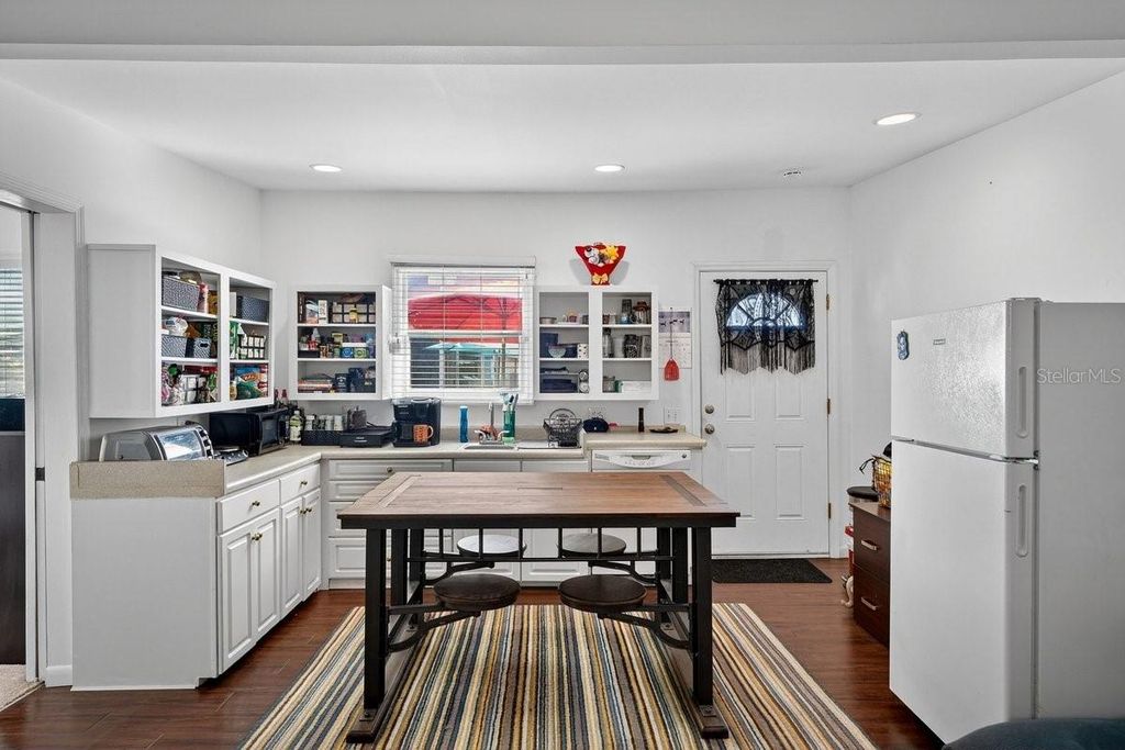 Image 14 of property listing at 112 S OLEANDER AVENUE, Daytona Beach, FL 32118