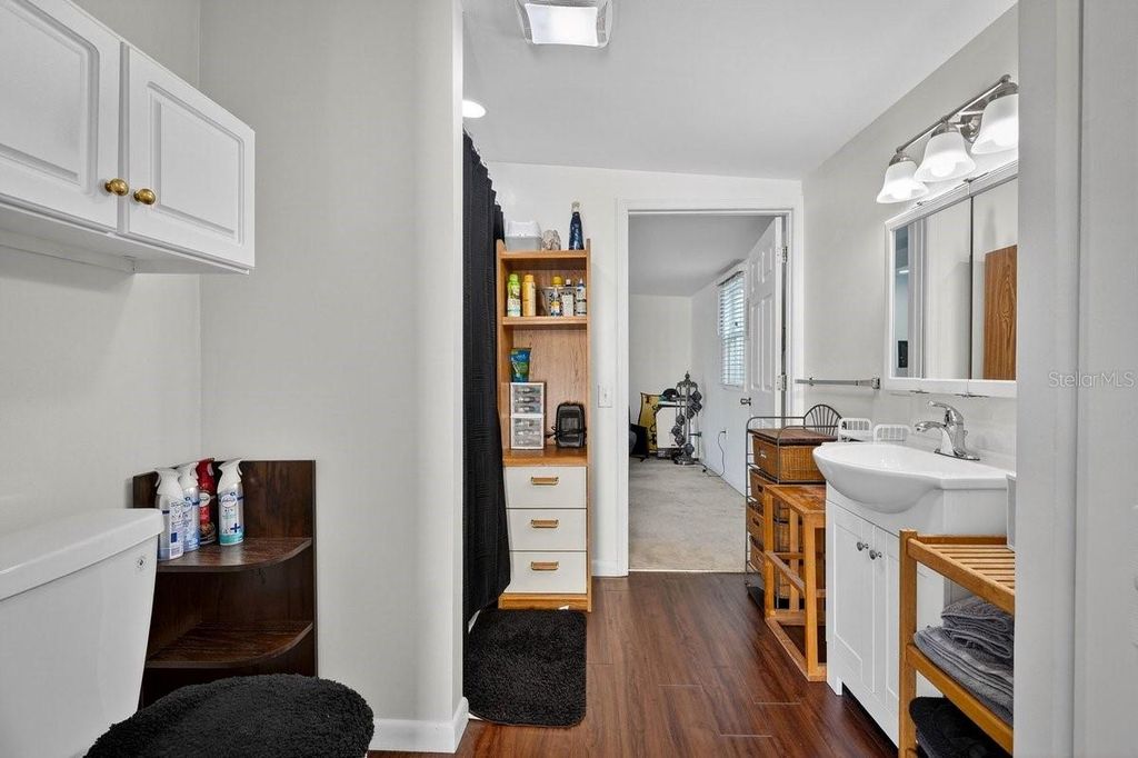 Image 18 of property listing at 112 S OLEANDER AVENUE, Daytona Beach, FL 32118