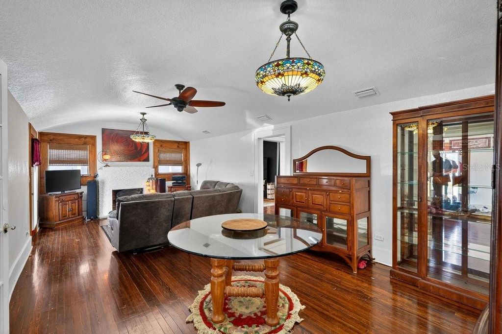 Image 30 of property listing at 112 S OLEANDER AVENUE, Daytona Beach, FL 32118