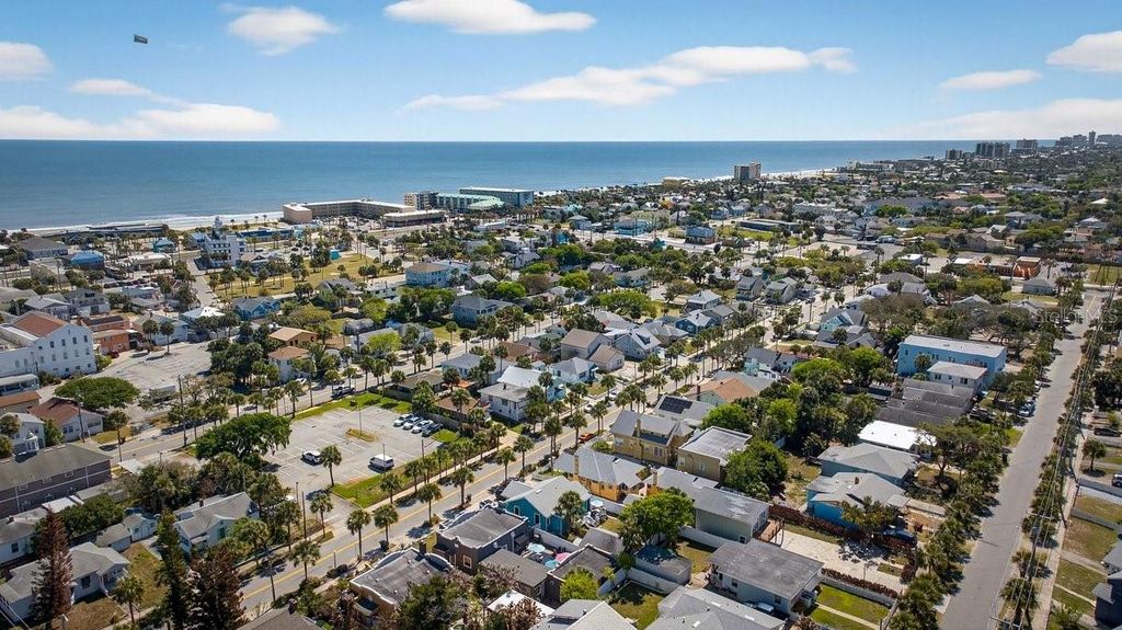 Image 56 of property listing at 112 S OLEANDER AVENUE, Daytona Beach, FL 32118