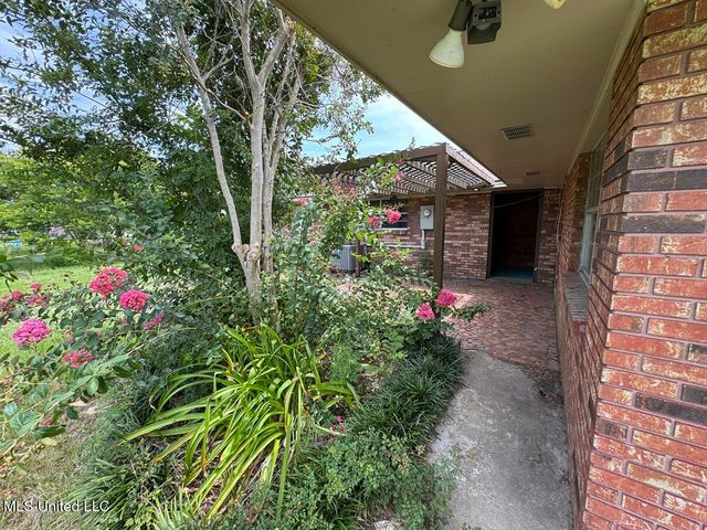 201 Saint Augustine Drive, Long Beach, MS 39560