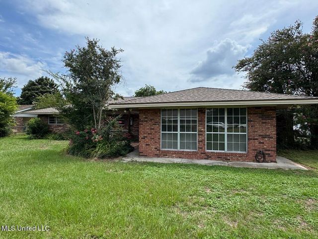 201 Saint Augustine Drive, Long Beach, MS 39560