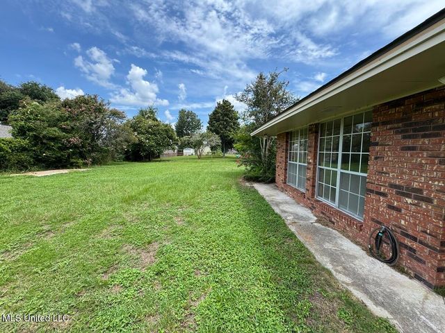 201 Saint Augustine Drive, Long Beach, MS 39560