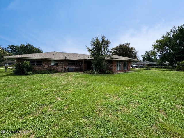 201 Saint Augustine Drive, Long Beach, MS 39560