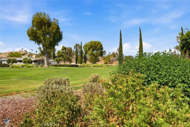 5001 W Florida 419, Hemet, CA 92545