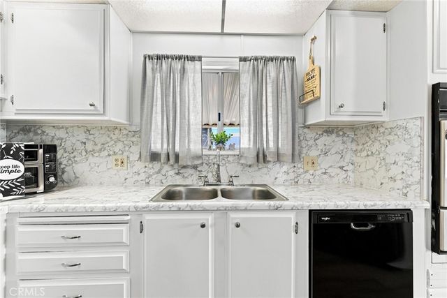 5001 W Florida 419, Hemet, CA 92545