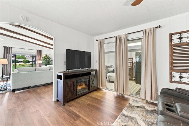 5001 W Florida 419, Hemet, CA 92545