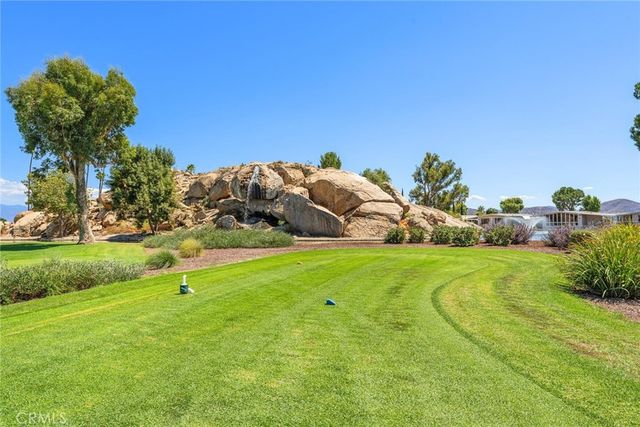 5001 W Florida 419, Hemet, CA 92545