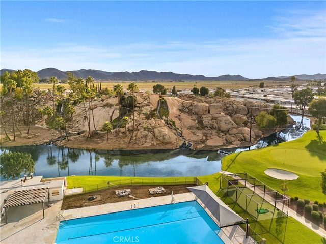 5001 W Florida 419, Hemet, CA 92545