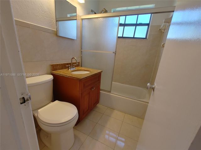 14901 NW 9th Ct 14901, Miami, FL 33168