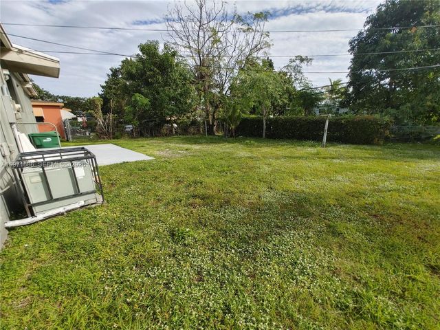 14901 NW 9th Ct 14901, Miami, FL 33168