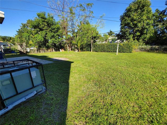 14901 NW 9th Ct 14901, Miami, FL 33168