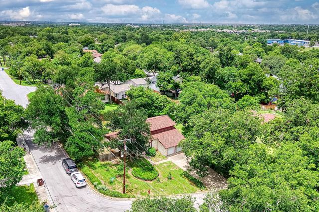 300 Pecan LN, Round Rock, TX 78664