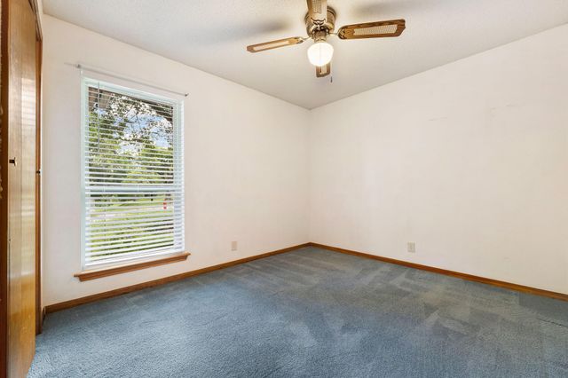 300 Pecan LN, Round Rock, TX 78664