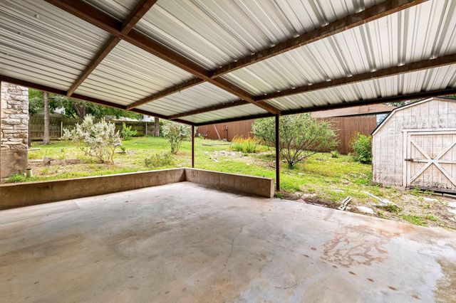 300 Pecan LN, Round Rock, TX 78664