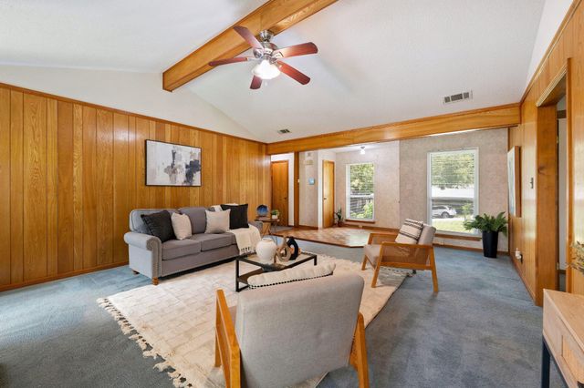 300 Pecan LN, Round Rock, TX 78664
