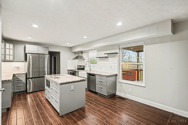 4619 Snowbird, Liberty Twp, OH 45011