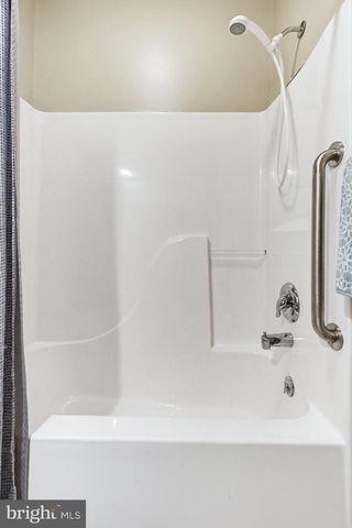 588 BLOSSOM TRL, Mount Joy, PA 17552