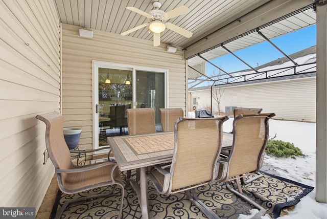 588 BLOSSOM TRL, Mount Joy, PA 17552