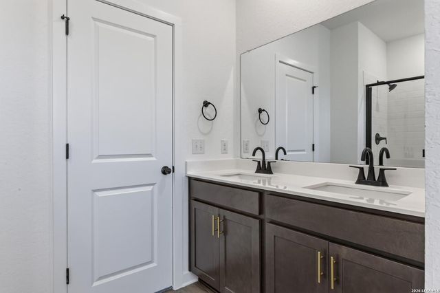 311 Nottabi Rd, Adkins, TX 78101