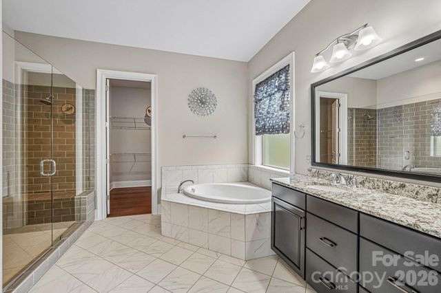 14503 Crest Court, Charlotte, NC 28278