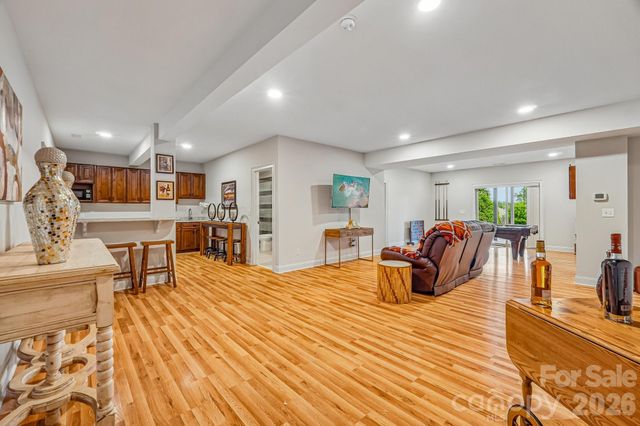 14503 Crest Court, Charlotte, NC 28278