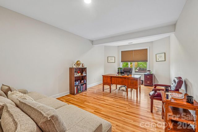 14503 Crest Court, Charlotte, NC 28278
