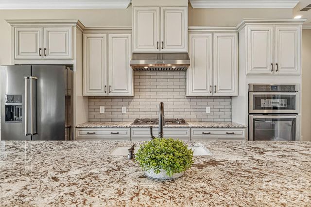 14503 Crest Court, Charlotte, NC 28278